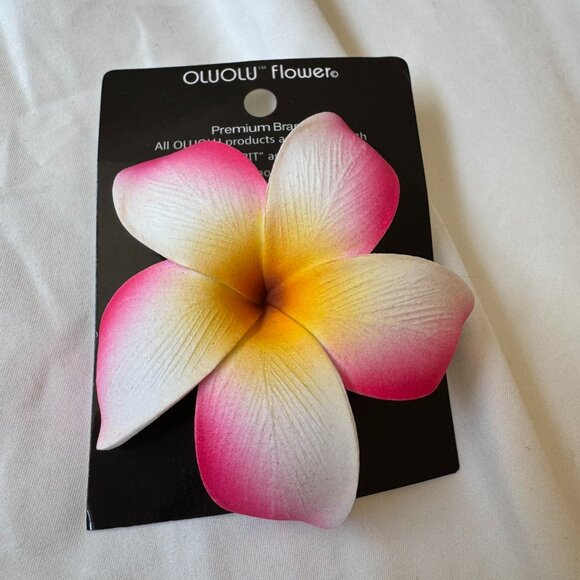 NWT Oluolu Flower Hawaiian Plumeria Flower Hair Clip, OS, Pink + Yellow + White - Picture 3 of 10